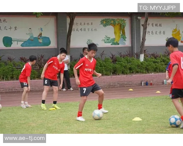 长沙足球之星的崛起与荣耀:探寻他们的成长故事与成就 长沙足球之星的崛起与荣耀:探寻他们的成长故事与成就