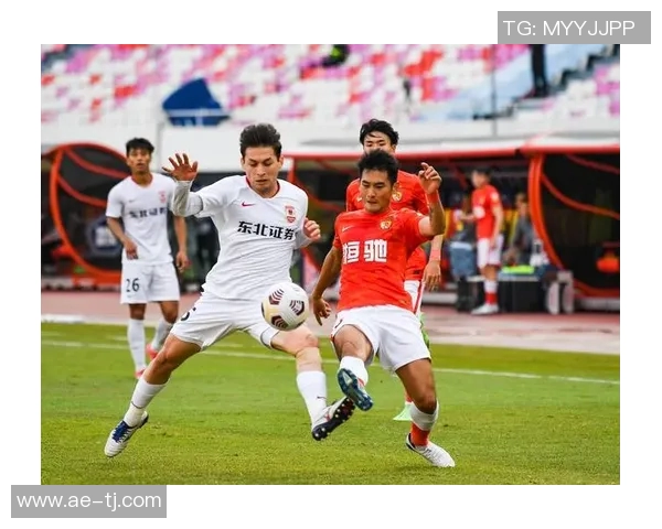 赛后分析:广州足球队与杭州足球队球员个人能力全面对比与评价 赛后分析:广州足球队与杭州足球队球员个人能力全面对比与评价