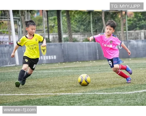 足球明星纷纷迎来儿子,下一代球场传奇的诞生与期待 足球明星纷纷迎来儿子,下一代球场传奇的诞生与期待